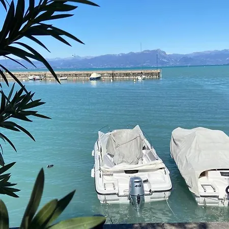 Luminoso * Peschiera del Garda